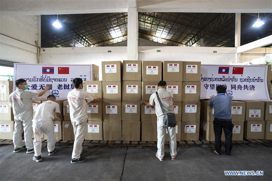 LAOS-VIENTIANE-CHINA-CREC-DONATION