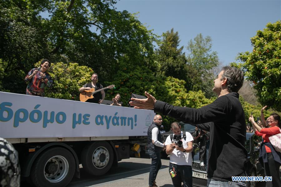 GREECE-ATHENS-TRUCK-TOP CONCERT-COVID-19 LOCKDOWN