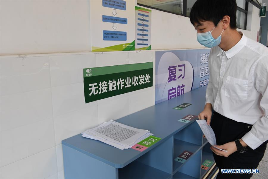 CHINA-SHENZHEN-COVID-19-SCHOOL-GRADUATING CLASSES-RESUMPTION (CN)