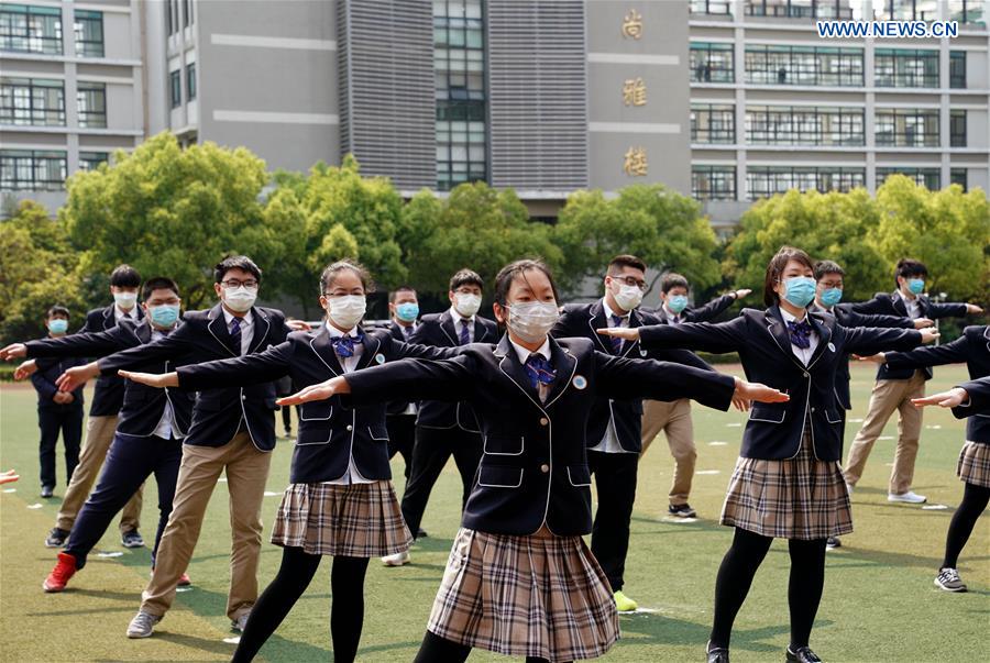 CHINA-SHANGHAI-SCHOOL-GRADUATING CLASSES-RESUMPTION (CN)