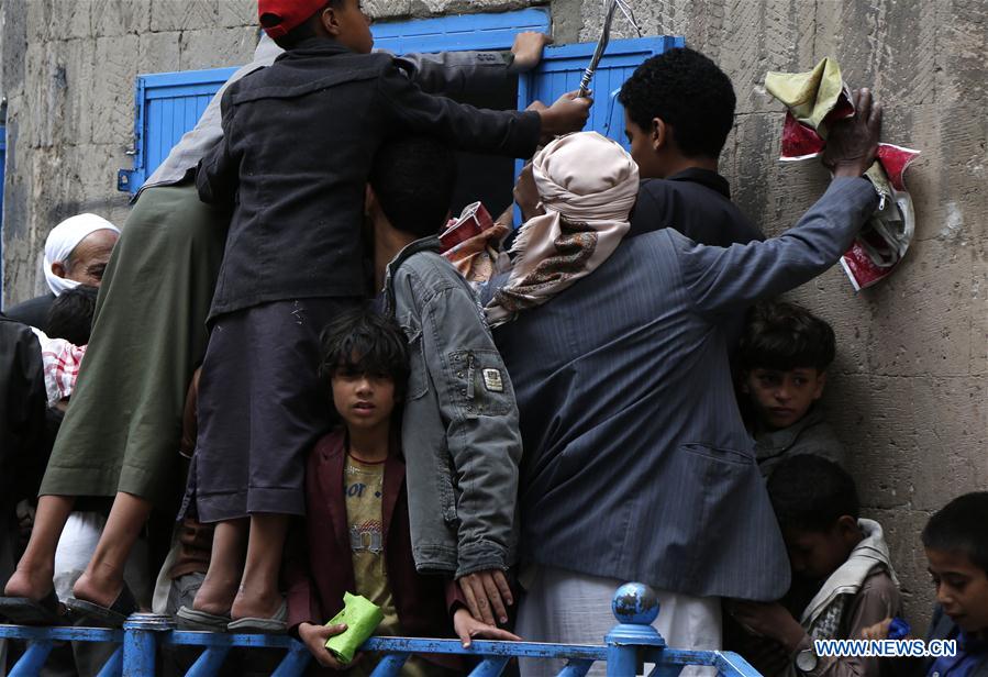 YEMEN-SANAA-WAR-BREAD DISTRIBUTION