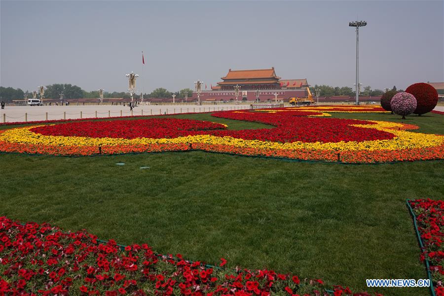 CHINA-BEIJING-TIAN'ANMEN SQUARE-FLOWER BEDS-LABOR DAY (CN)