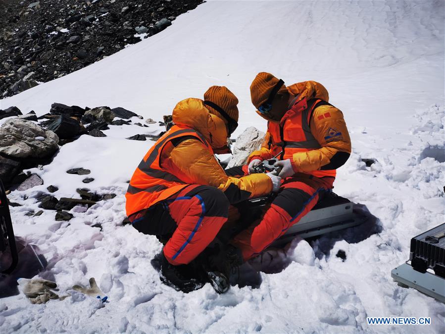 (InTibet)CHINA-TIBET-MOUNT QOMOLANGMA-5G BASE STATION (CN)