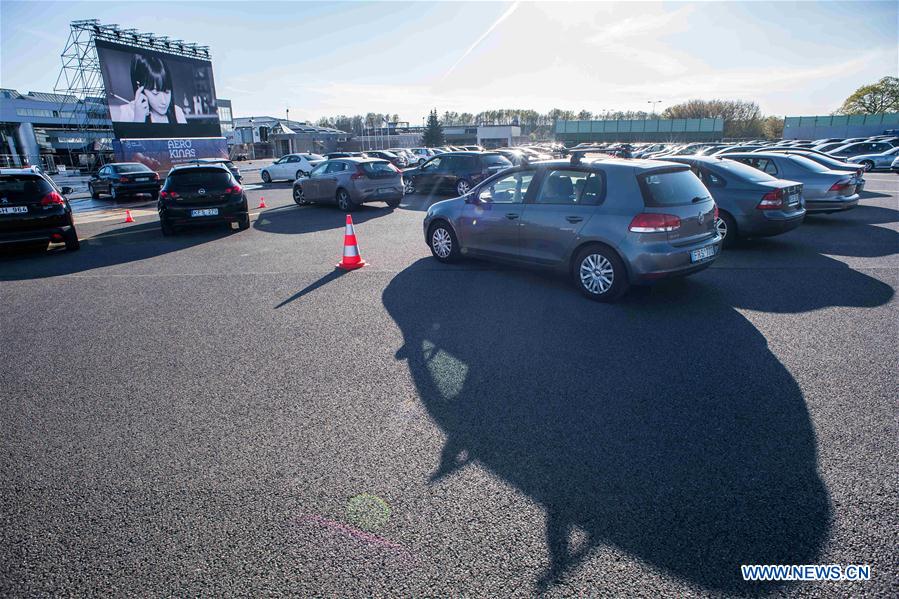 LITHUANIA-VILNIUS-COVID-19-AIRPORT-DRIVE-IN THEATER