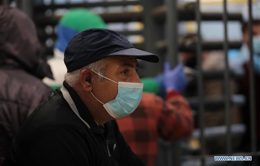 MIDEAST-HEBRON-WORKERS