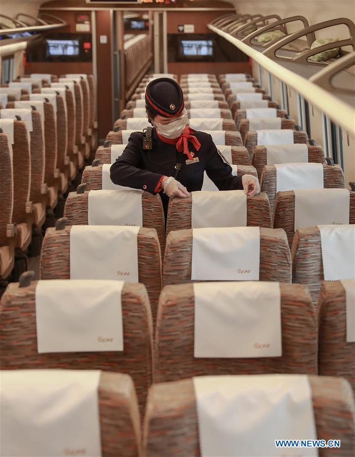 #CHINA-LABOR DAY HOLIDAY-WORKERS (CN)