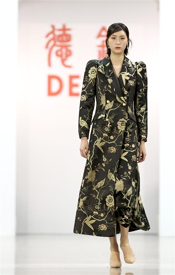 CHINA-BEIJING-COVID-19-FASHION WEEK-LIVESTREAM SHOW (CN)