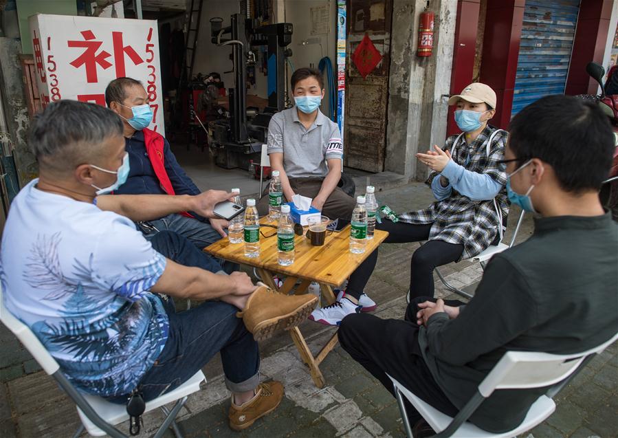 CHINA-WUHAN-COVID-19-VOLUNTEER DRIVERS (CN)