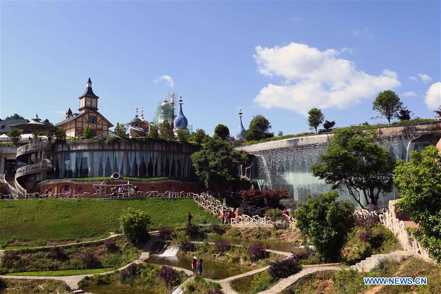 CHINA-YUNNAN-XUNDIAN-LABOR DAY HOLIDAY-TOURISM (CN)