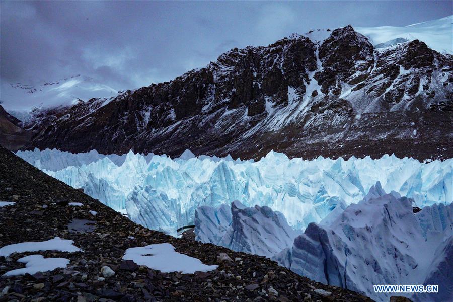 (InTibet)CHINA-TIBET-MOUNT QOMOLANGMA-EAST RONGBUK GLACIER (CN)