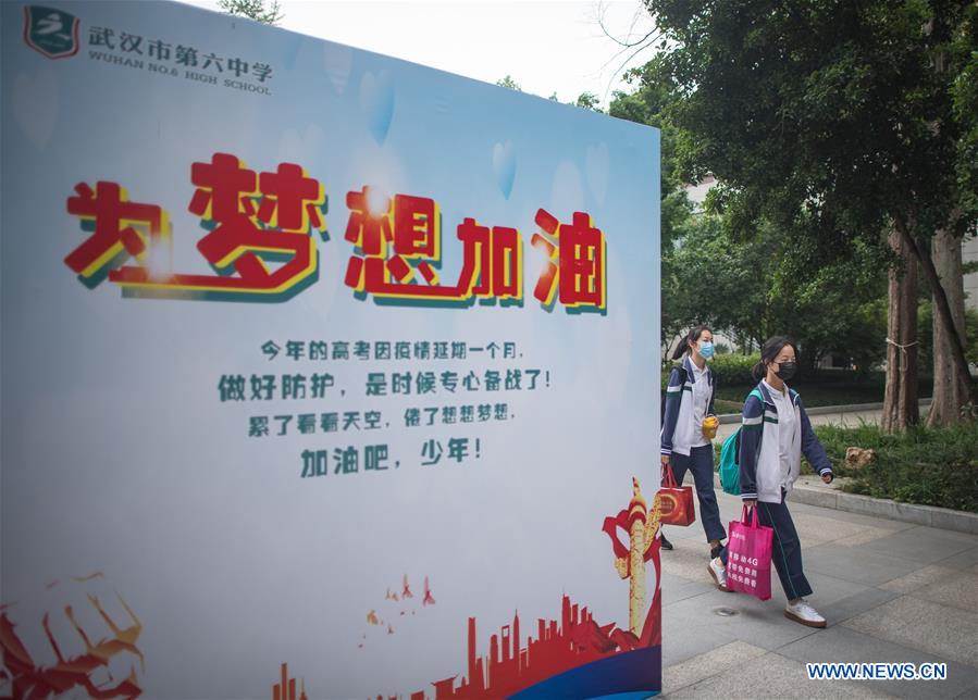 CHINA-WUHAN-COVID-19-GRADUATING STUDENTS-CLASSES RESUMPTION (CN)