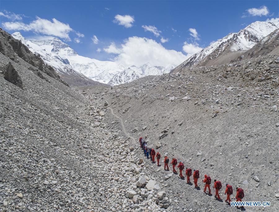 (InTibet)CHINA-TIBET-MOUNT QOMOLANGMA-HEIGHT REMEASUREMENT-START (CN)