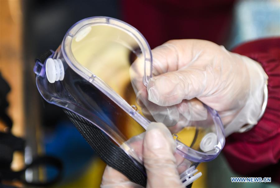 CHINA-JILIN-YANBIAN-PROTECTIVE GOGGLES-PRODUCTION (CN)