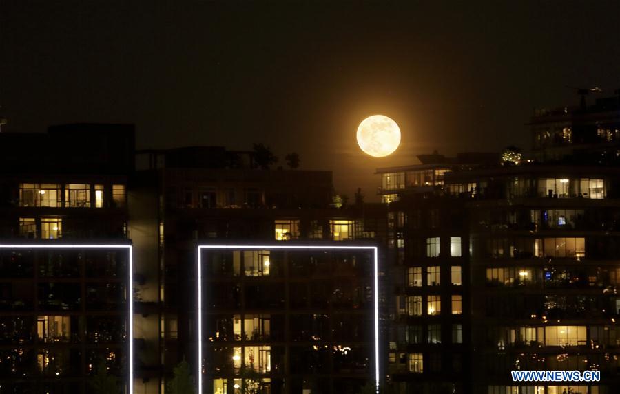 CANADA-VANCOUVER-FULL MOON