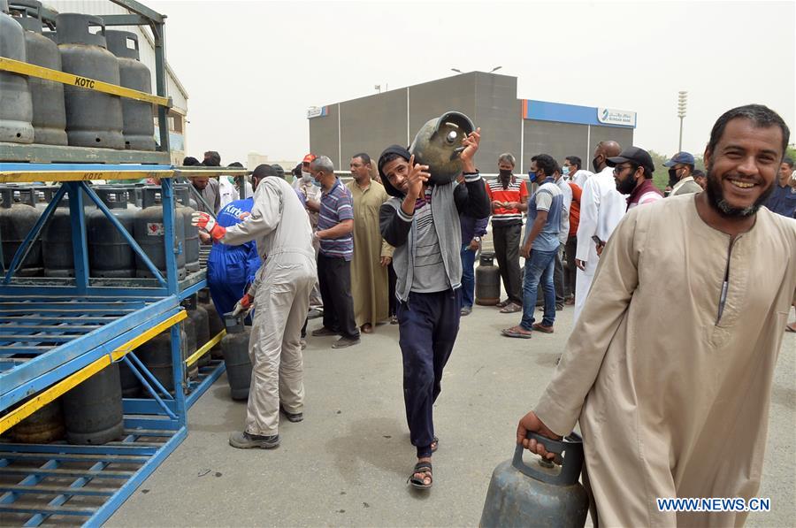 KUWAIT-HAWALLI GOVERNORATE-COVID-19-FULL CURFEW-GAS-STOCKING UP