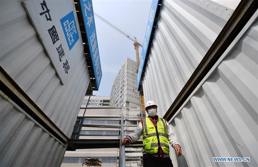 CHINA-TIANJIN-ENGINEER-WUHAN-EXPERIENCE