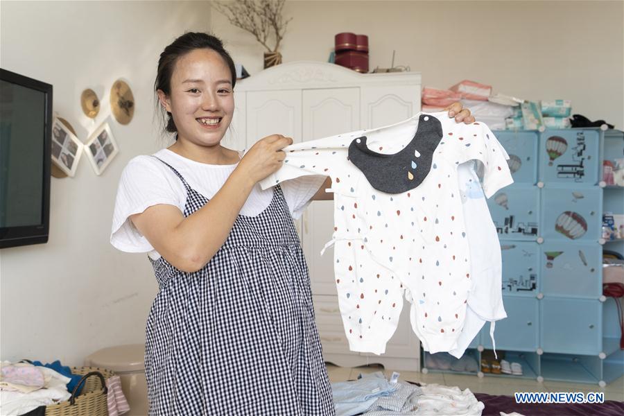 CHINA-SICHUAN-CHENGDU-SHORT VIDEO CREATOR-COUPLE (CN)