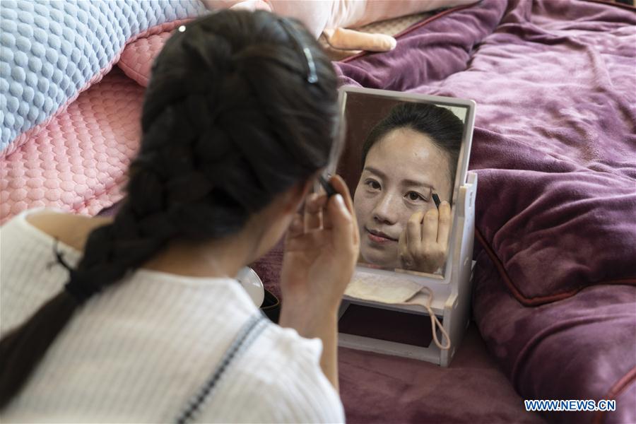 CHINA-SICHUAN-CHENGDU-SHORT VIDEO CREATOR-COUPLE (CN)