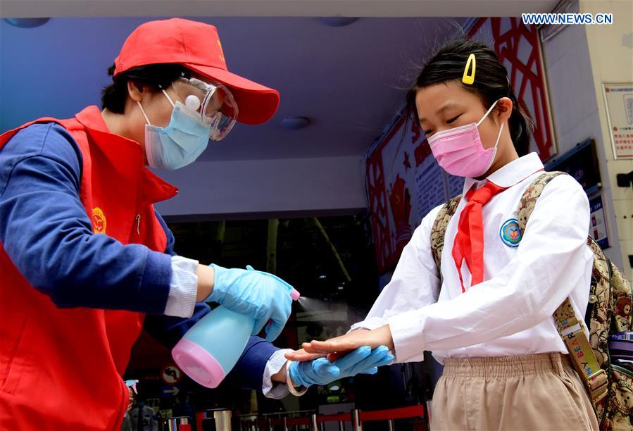 CHINA-ZHENGZHOU-PRIMARY SCHOOLS-RESUMPTION (CN)