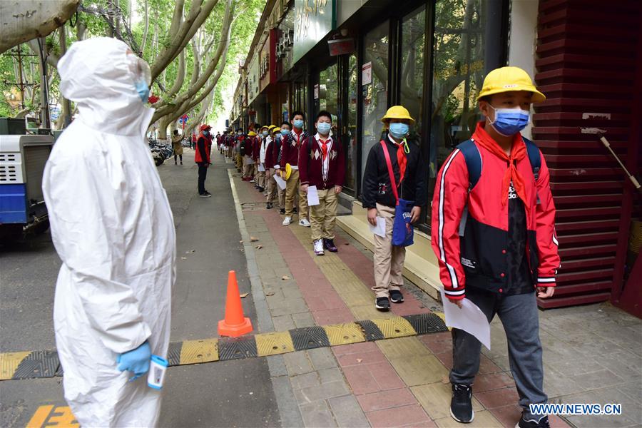 CHINA-ZHENGZHOU-PRIMARY SCHOOLS-RESUMPTION (CN)