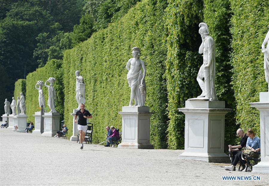 Vienna's Schonbrunn Palace reopens after COVID19 restrictions ease