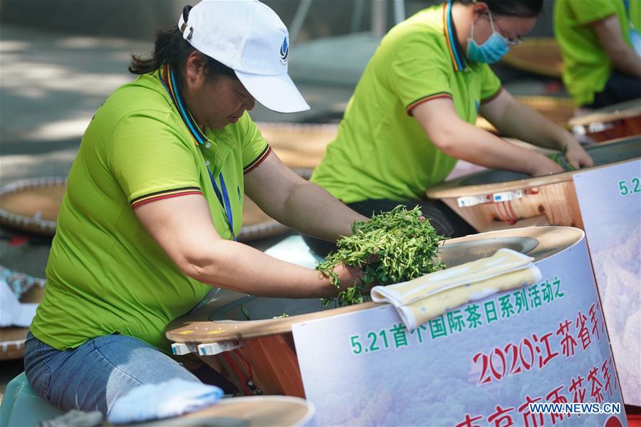 CHINA-JIANGSU-NANJING-INTERNATIONAL TEA DAY-YUHUA TEA-COMPETITION (CN)