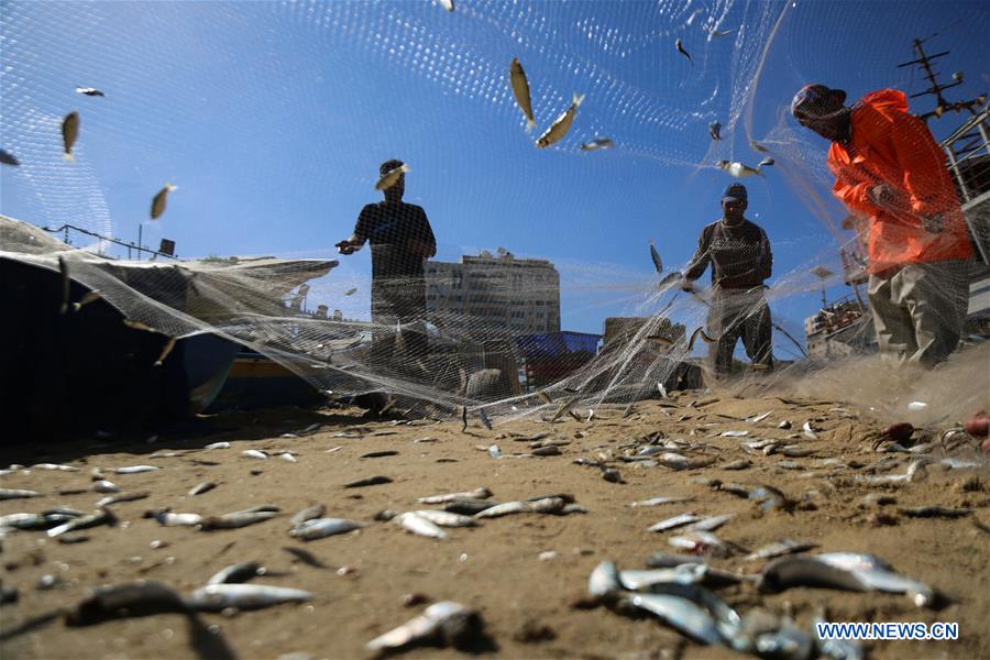 MIDEAST-GAZA CITY-FISHERMEN