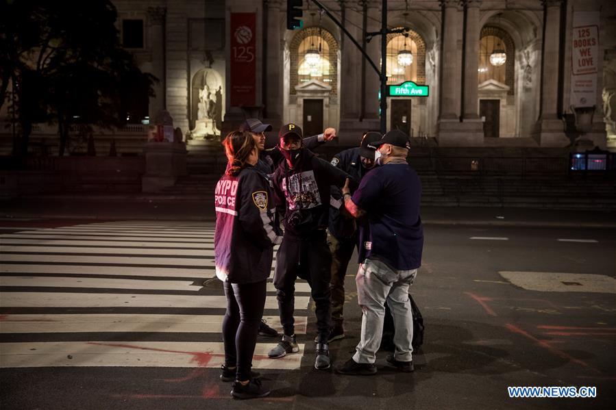 U.S.-NEW YORK-PROTESTS-CURFEW
