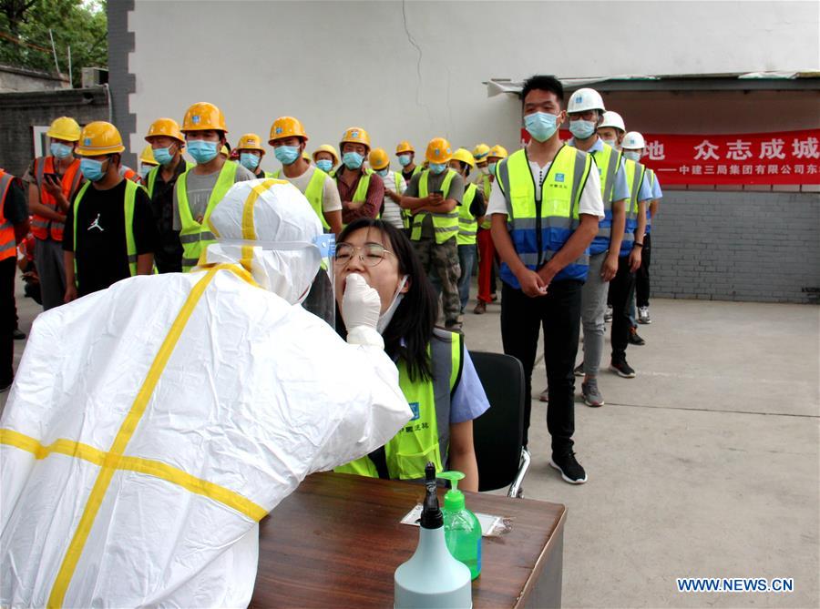 CHINA-BEIJING-COVID-19-NUCLEIC ACID TEST-CONSTRUCTION SITE (CN)