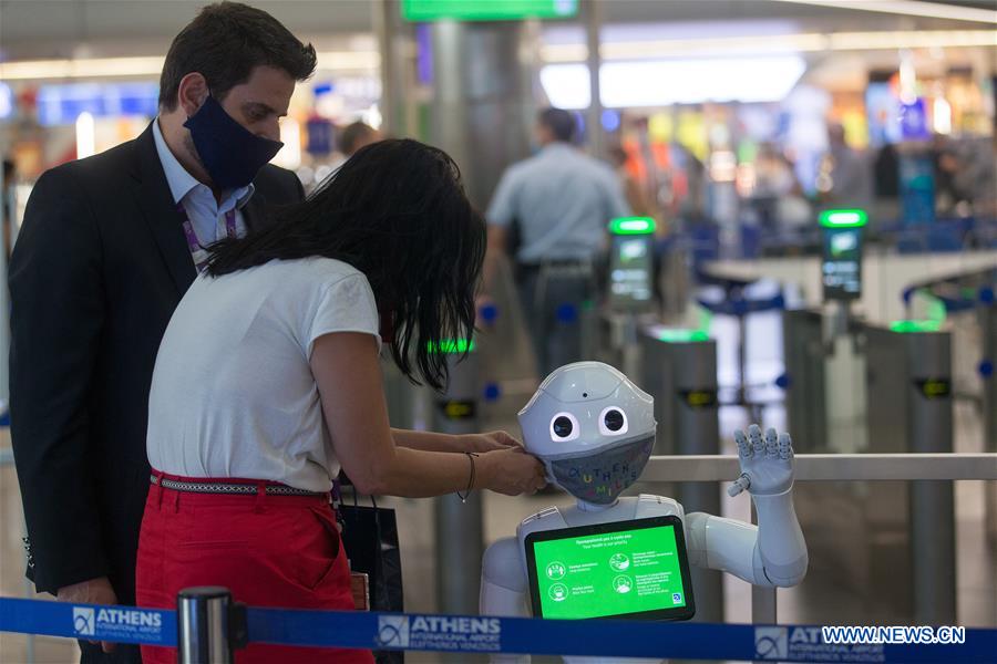 GREECE-ATHENS-AIRPORT-ROBOT-COVID-19