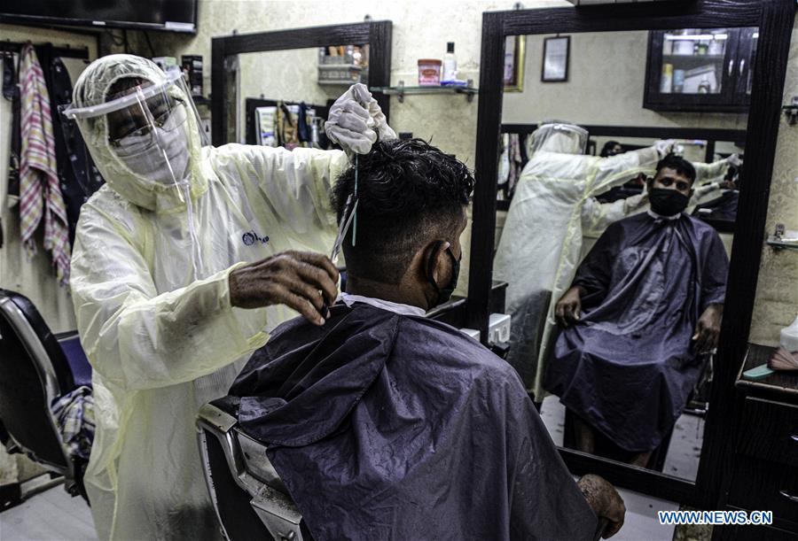 Hair salons reopen in Mumbai, India Xinhua English.news.cn