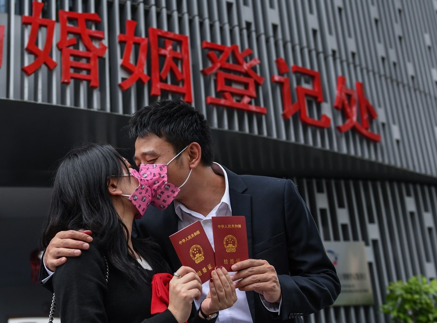 BEIJING, July 6 (Xinhua) -- July 6 marks International Kissing Day or World Kiss Day. On this special day, we are encouraged to show our affection to 