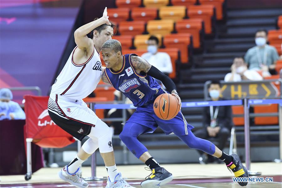 (SP)CHINA-QINGDAO-BASKETBALL-CBA LEAGUE-SHENZHEN VS NANJING (CN)