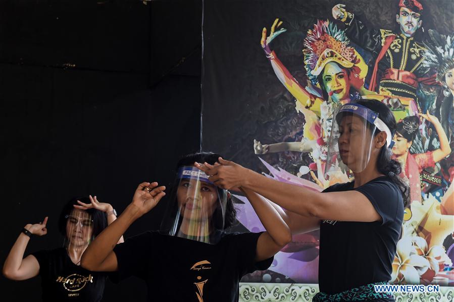 INDONESIA-JAKARTA-TRADITIONAL DANCE-PRACTICE-COVID-19