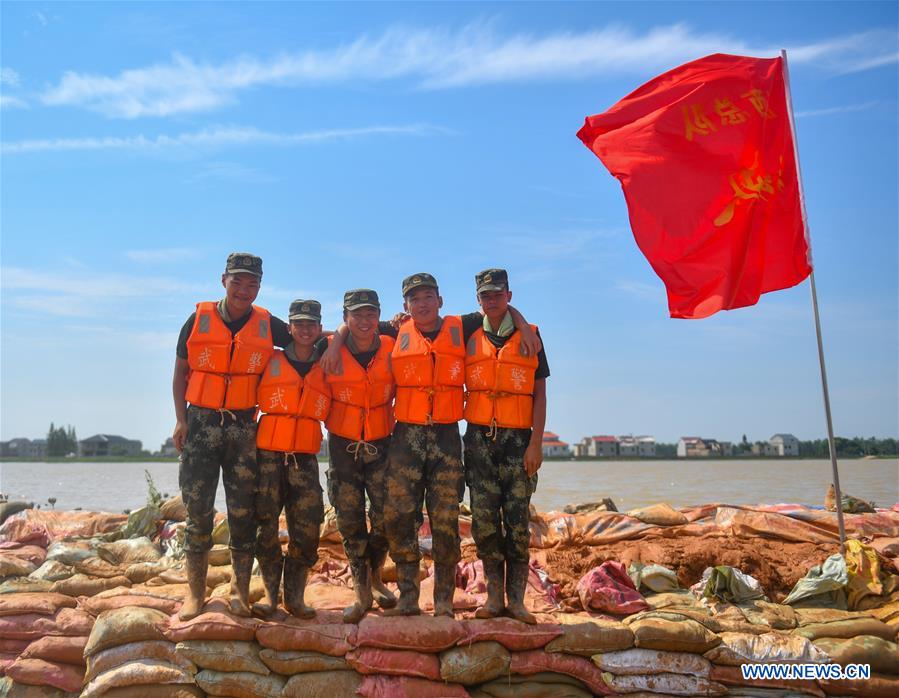 CHINA-JIANGXI-FLOOD CONTROL-ARMED POLICE FORCE (CN)