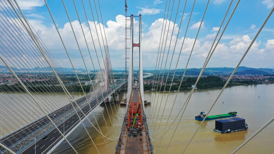 Grand cablestayed bridge for Nansha Port railway finished cables