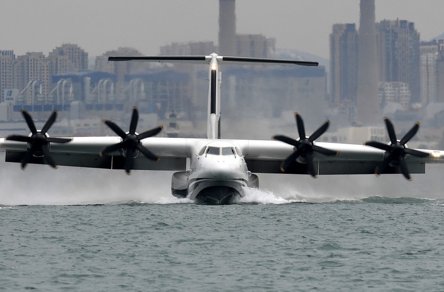 China Focus: China flies AG600 large amphibious aircraft from sea - Xinhua  | English.news.cn