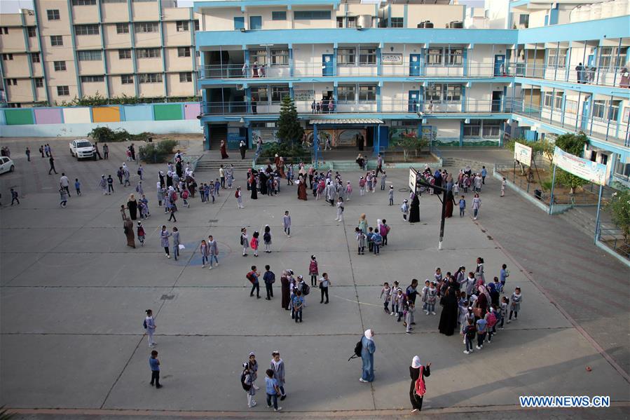 MIDEAST-GAZA-SCHOOL-FIRST DAY