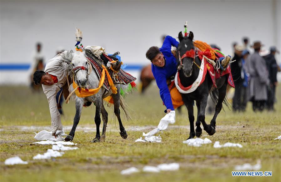 Horse racing event held in Nagqu of SW China's Tibet Xinhua English