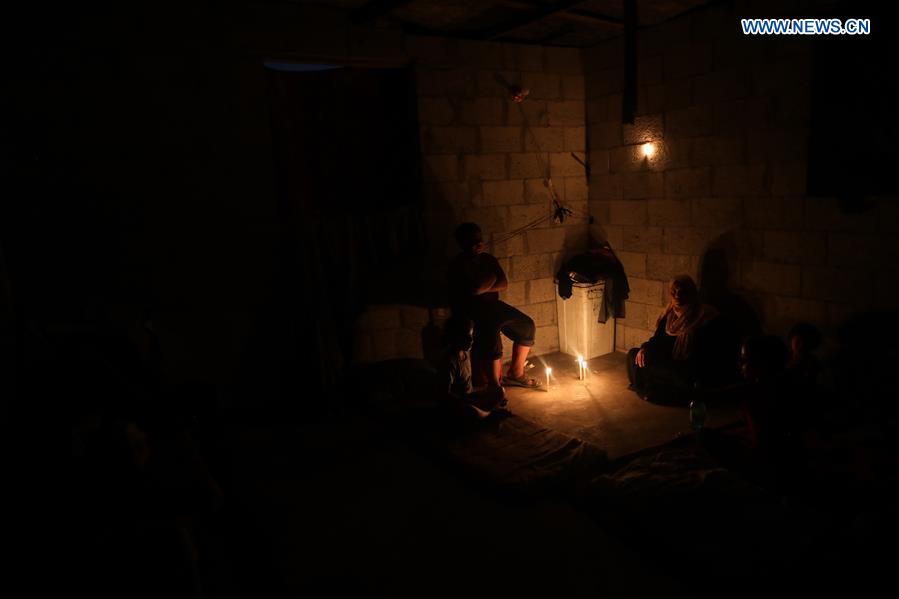 MIDEAST-GAZA-KHAN YOUNIS-POWER OUTAGE-FUEL SHORTAGE