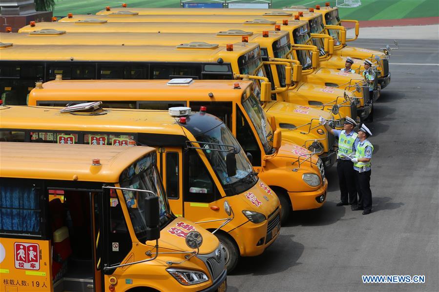 #CHINA-ANHUI-HUAIBEI-SCHOOL BUS-SAFETY CHECK (CN)
