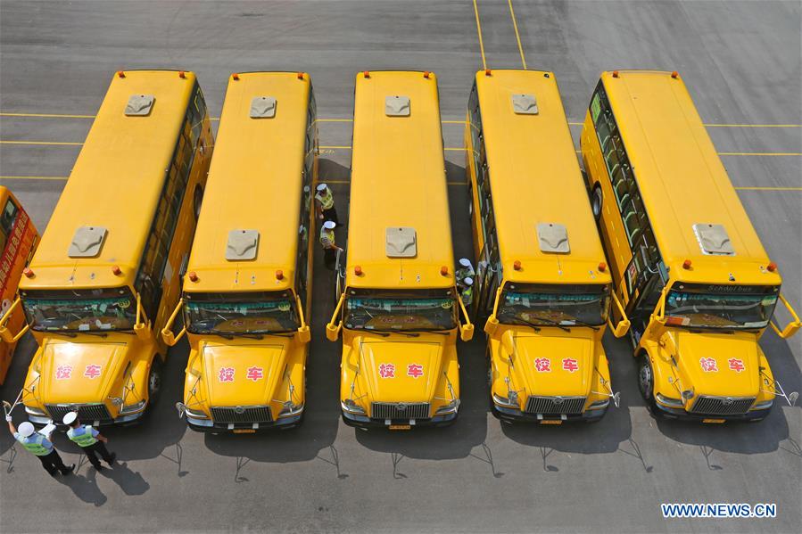 #CHINA-ANHUI-HUAIBEI-SCHOOL BUS-SAFETY CHECK (CN)