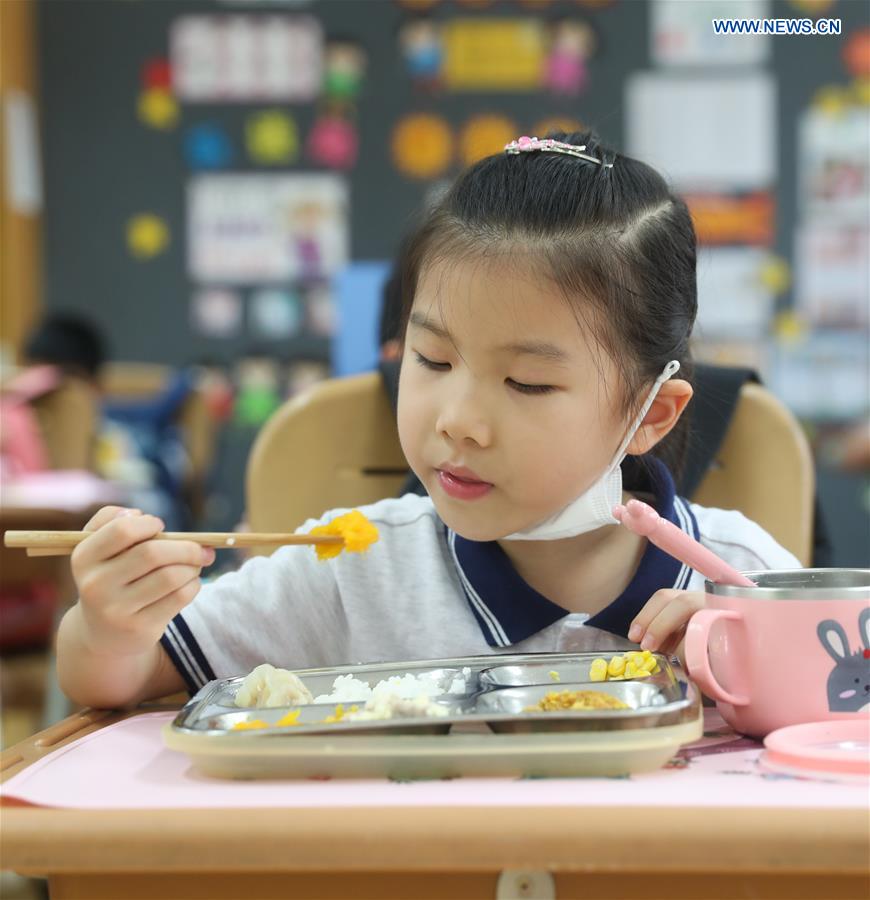 CHINA-CAMPAIGN AGAINST FOOD WASTE-EDUCATION (CN)