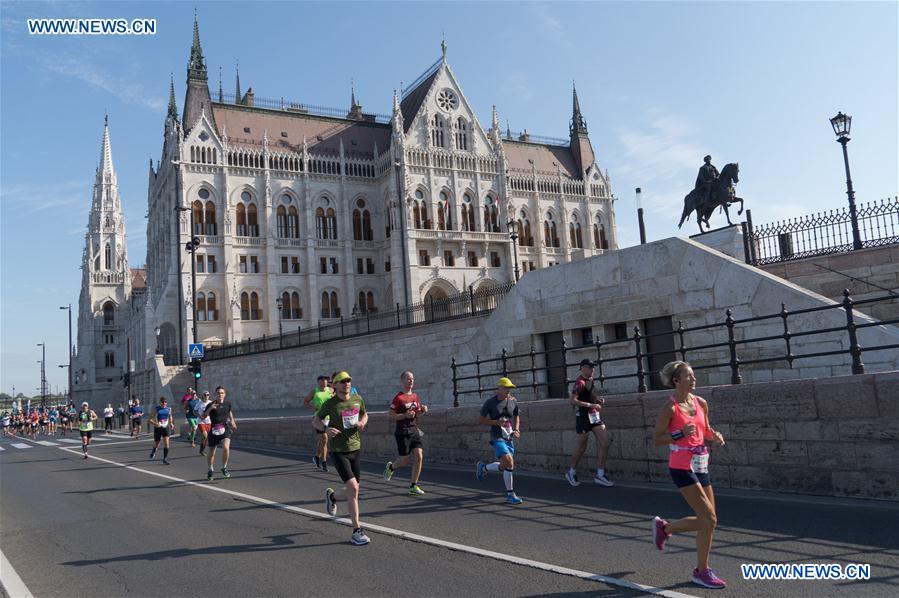 (SP)HUNGARY-BUDAPEST-HALF MARATHON RUNNING 