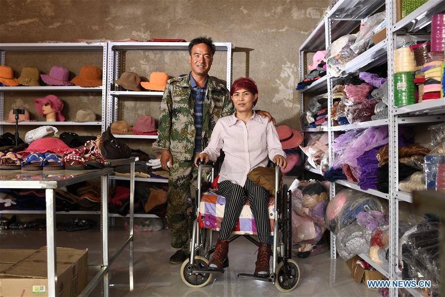 CHINA-NINGXIA-YINCHUAN-PARALYZED VILLAGER-POVERTY RELIEF (CN)