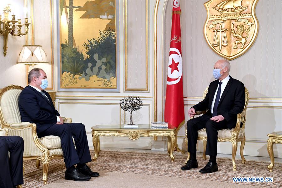 TUNISIA-TUNIS-PRESIDENT-ALGERIA-FM-MEETING