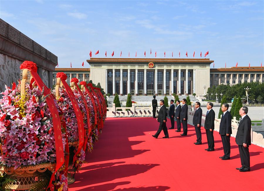CHINA-BEIJING-LEADERS-MARTYRS' DAY-CEREMONY (CN)