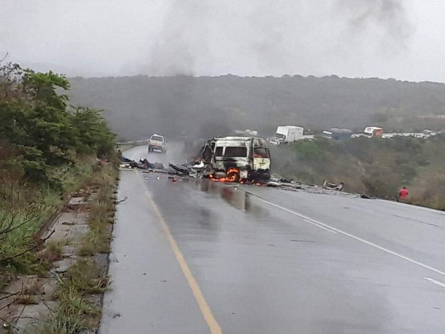 13 killed in S. Africa's car crash Xinhua English.news.cn