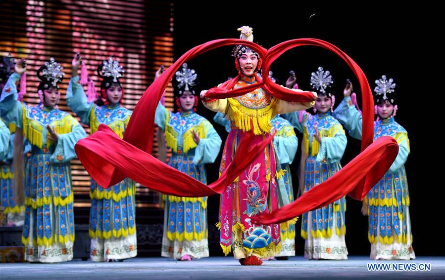 CHINA-HEBEI-CHONGYANG FESTIVAL-DRAMA PERFORMANCE(CN)