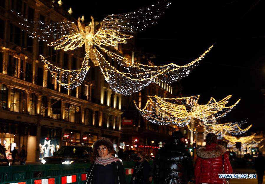 Christmas lights shine in central London, Britain Xinhua English